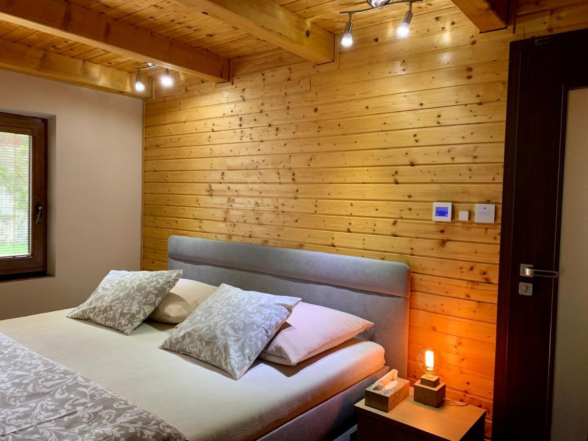 Grand Spa Holiday Home สเคลเน เตปลิตเซ ภายนอก รูปภาพ